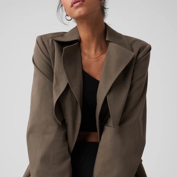 ALO YOGA Formation Trench Coat - Picture 4 of 9